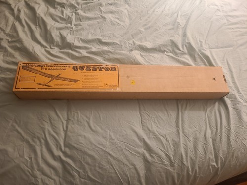 Airtronics Questor High Performance RC Sailplane kit box W/ Misc Parts & Papers