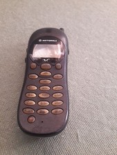 Motorola V2288 vintage mobile phone 2000