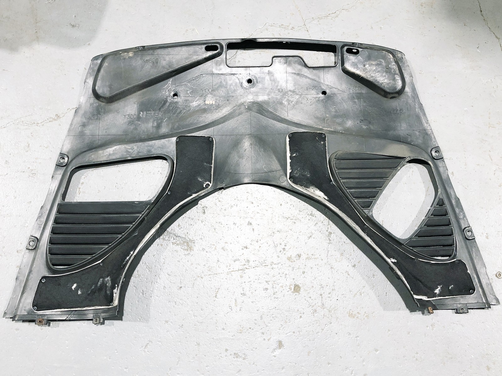 03-13 Maserati Quattroporte M139 Front Engine Bay Cover Trim Panel 067065000 OEM