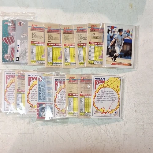 Bowman Nolan Ryan MLB Trading Card Lot Will Clark Puckett Sandberg