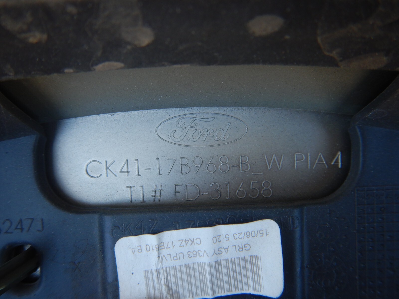 2015-2019 FORD TRANSIT 150 250 350 FRONT BUMPER COVER + GRILL OEM CK41-17B968-B