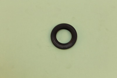 NOS KAWASAKI 1969-2001 H1 H2 KH500 F11 COUPLING OIL SEAL PART