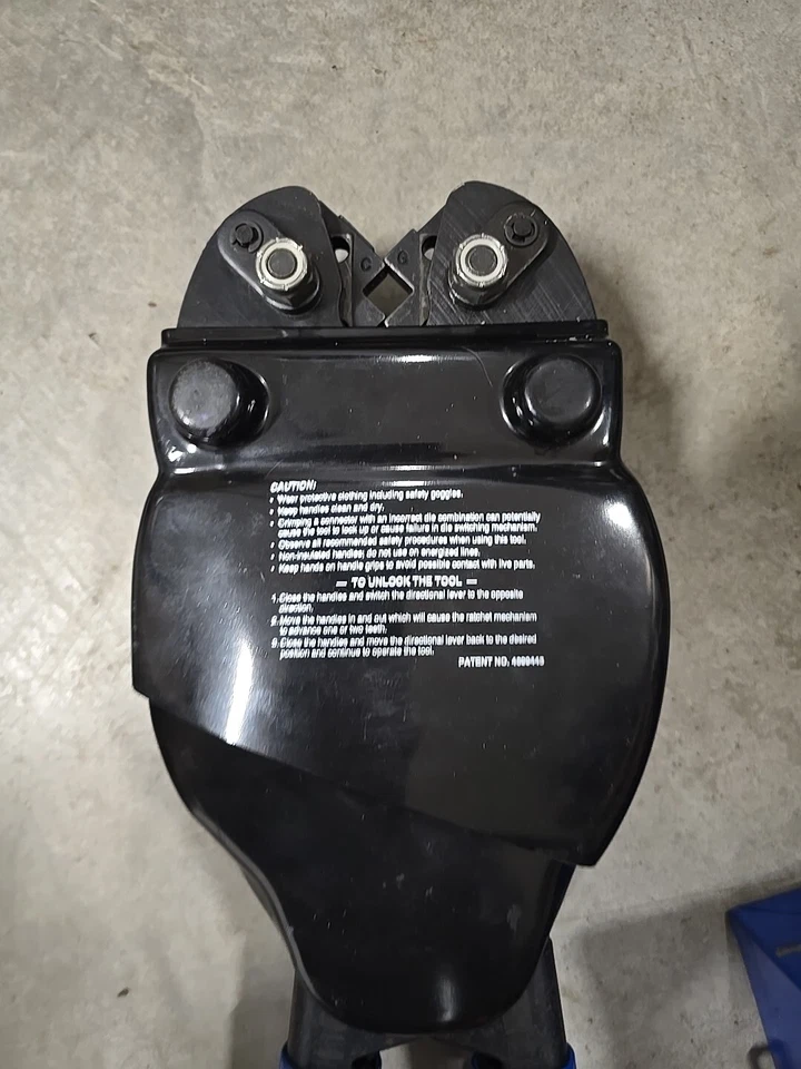 Crimpadora accionada por trinquete TBM55RS para herramienta de grifos en C de cobre Thomas Betts Foto 4 de 4