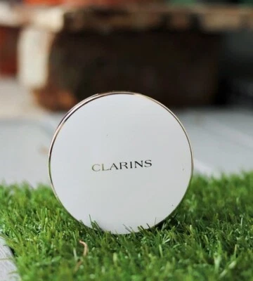 Clarins Everlasting Cushion 107 Beige Hydrating Foundation SPF50/PA+++