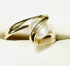 Natural Solitaire Akoya Pearl Bypass Cocktail Ring 14K Yellow Gold Size 6.25