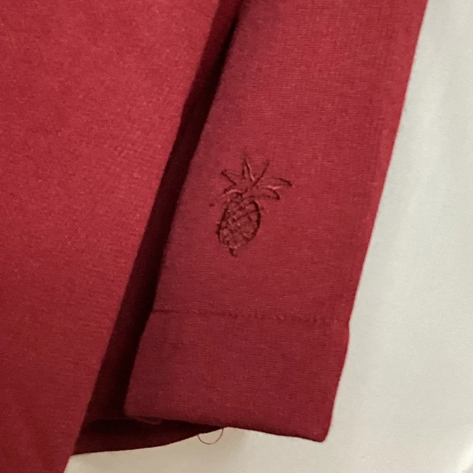 Camisa con botones Cubavera para hombre borgoña bordada manga corta Foto 4 de 4