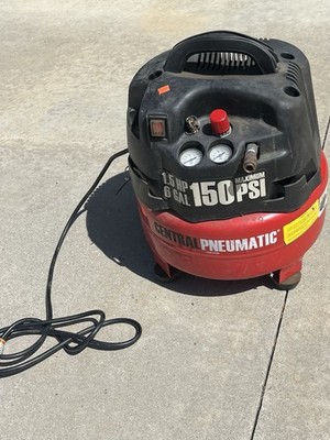 Central Pneumatic 6 Gallon 1.5 HP 150 PSI  air compressor