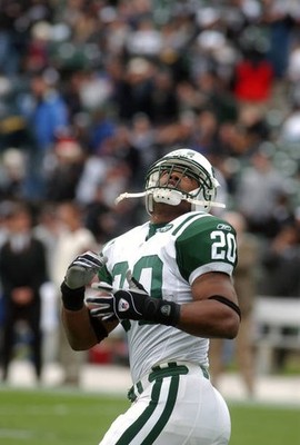 Michael Bates New York Jets warms up prior to the start AFC Divisi- Old Photo 3