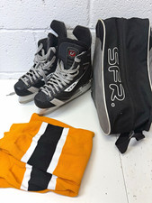 CCM U+ 04 Youth Ice Hockey Skates Size 10 Black/Grey/Red Lace + Bag Socks