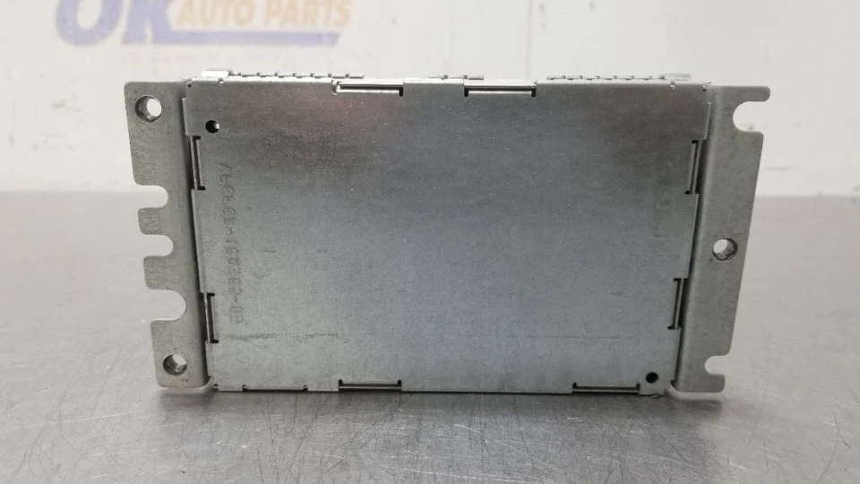 11 2011 receptor de satélite Jaguar XKR 8W8318C963AD Foto 4 de 4