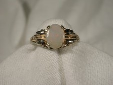 Women's 8x6mm Solid Australian Opal Sz 7