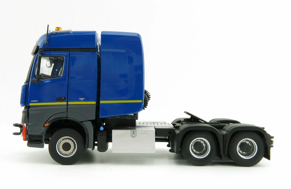IMC Models 33-0125 Mercedes-Benz Arocs BigSpace 6x4 Blue Series 1:50 - Image 2 of 4