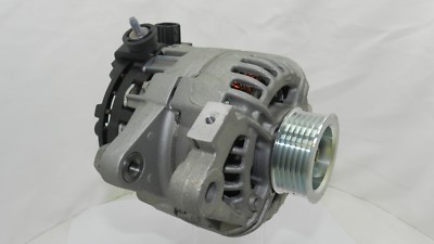 Lichtmaschine Generator  BOSCH 90A Toyota Yaris 1,0 VVT-i Benziner 