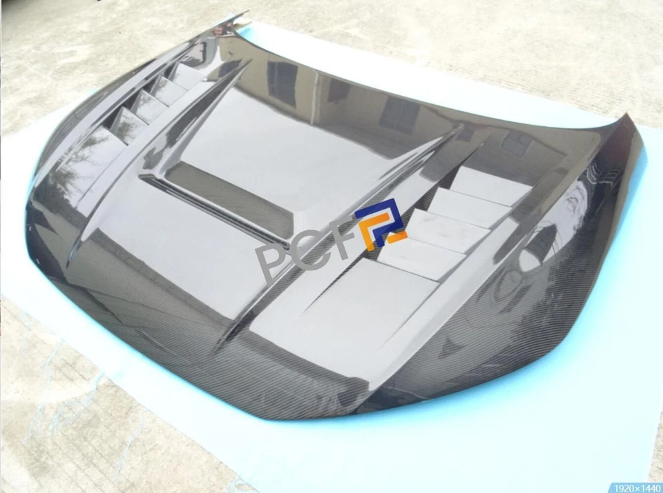 Cubierta de capó ventilada de fibra de carbono real para Audi TT TTS TT RS 2015-2020 Foto 2 de 4