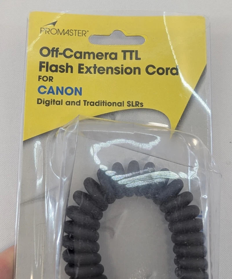 ProMaster Off-Camera TTL FVlash Extension Cord for Cannon Digital/Trad SLRs - Image 2 of 4