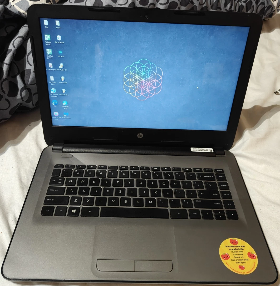 HP Dedicated Graphics Intel Core i5 7th Gen. PC Laptops & Netbooks