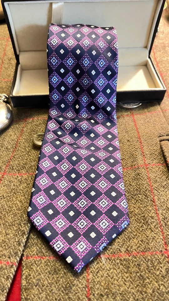 Corbata PAUL FREDRICK Para Hombre Diseñador EE. UU. Geométrica de Negro Púrpura Plata Foto 4 de 4