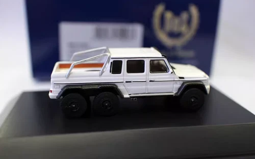 BOS 1/87 Resin car model Mercedes-Benz G AMG 6*6 Pickup - Picture 6 of 14
