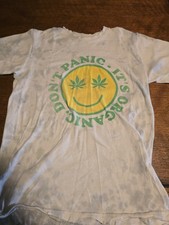 Camiseta divertida verde parodia cara sonriente marihuana orgánica Dont Worry Its