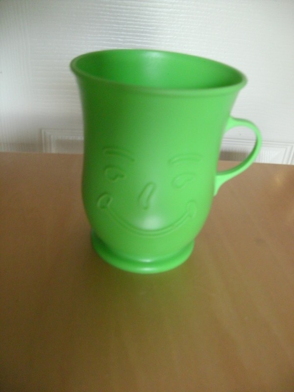 Vintage Kool-aid Man Cup w/ Handle 3.25 green plastic mug embossed drinkware
