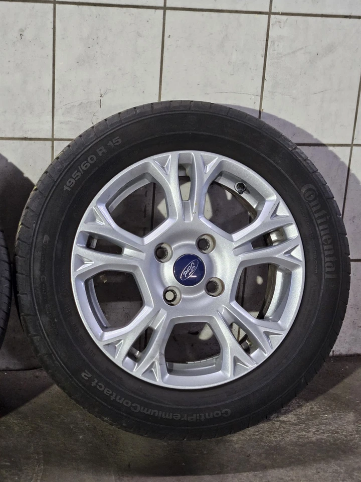 Ford B-Max Alufelgen + Sommerreifen 6x15 ET37,5 AY11-AC, 185/60R15 88H - Bild 2 von 4