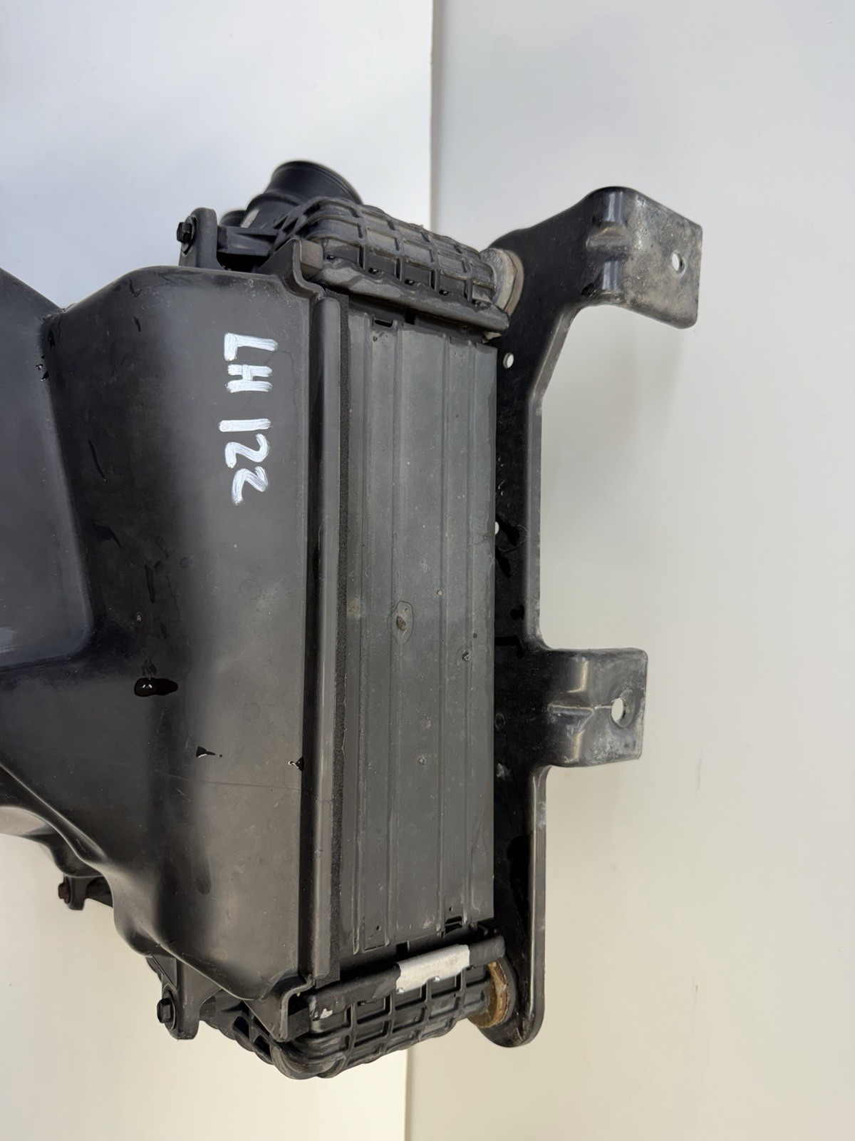 OEM Left LH Intercooler Maserati Ghibli Levante Quattroporte 3.0L 3.8L 2014-2020