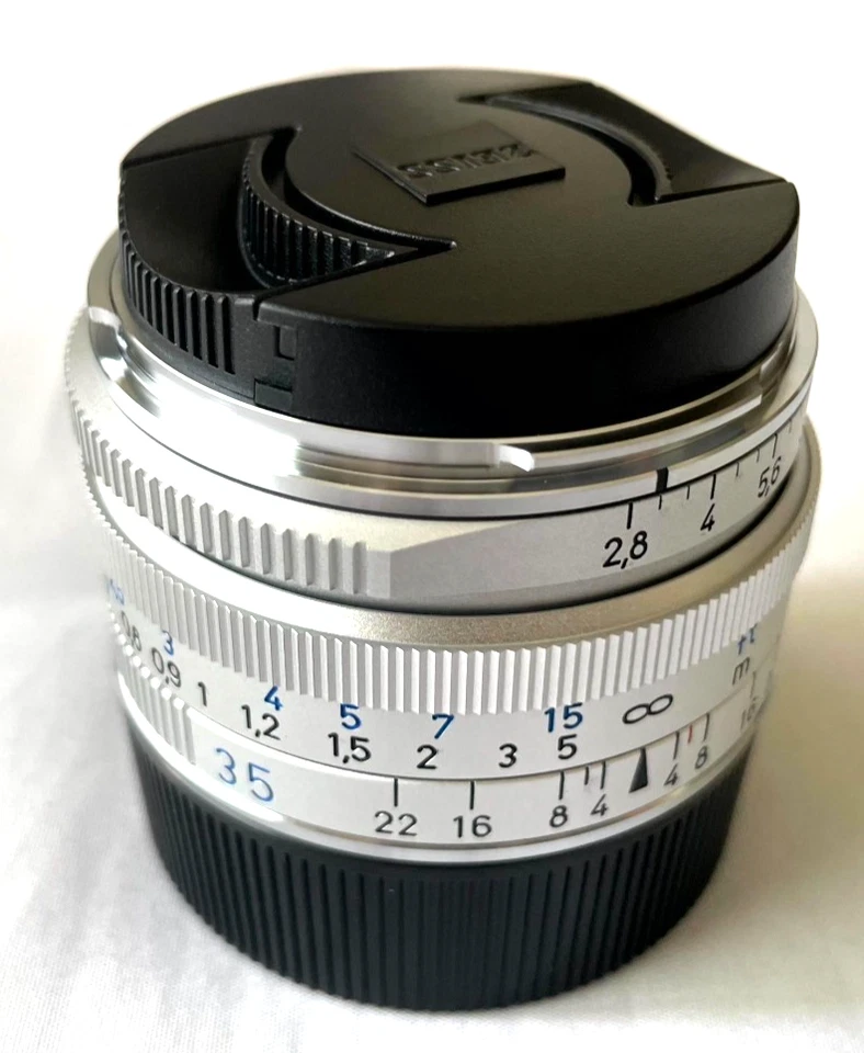 Carl Zeiss C Biogon T* 35mm f2.8 ZM Lens Black for Leica M Unused Open Box - Image 3 of 4