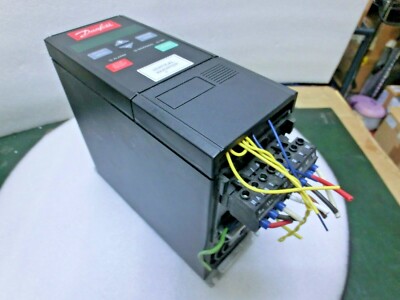Danfoss 195N0050 VLT2815PD2B20SBR0DBF00A00 2.7KVA Vertical inverter,Use,Den+7543
