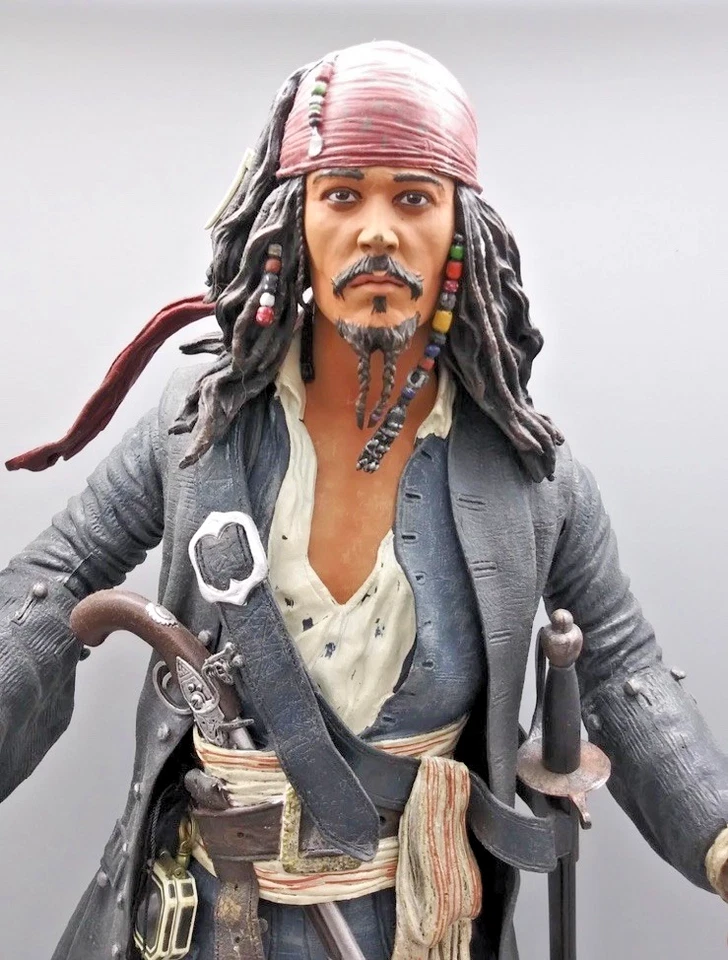NUEVO SELLADO Capitán Jack Sparrow NECA Piratas del Caribe 18" con Sonido LEER70 Foto 2 de 4