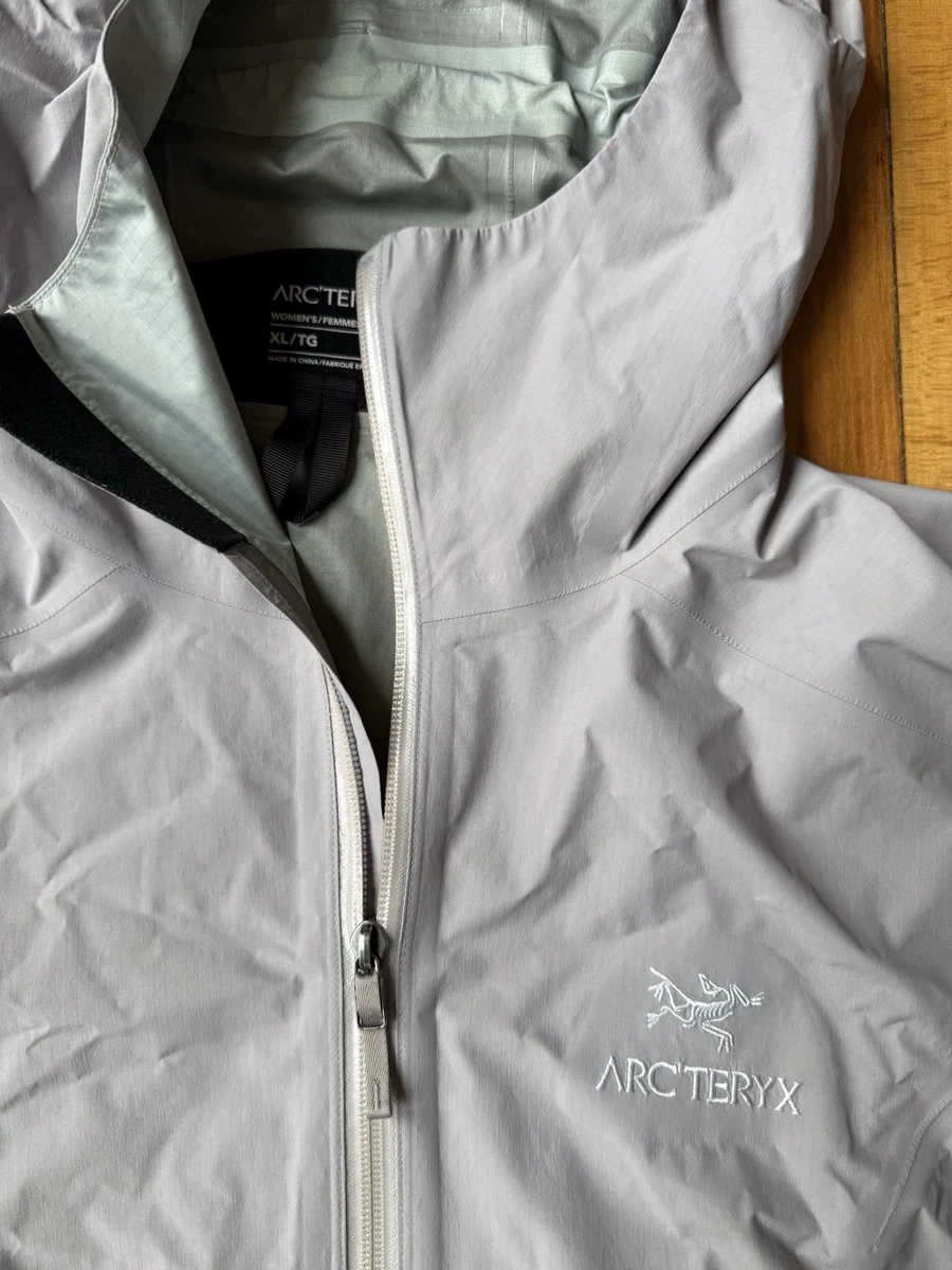 Arc'teryx Regular Size XL Coats, Jackets & Vests for Women for
