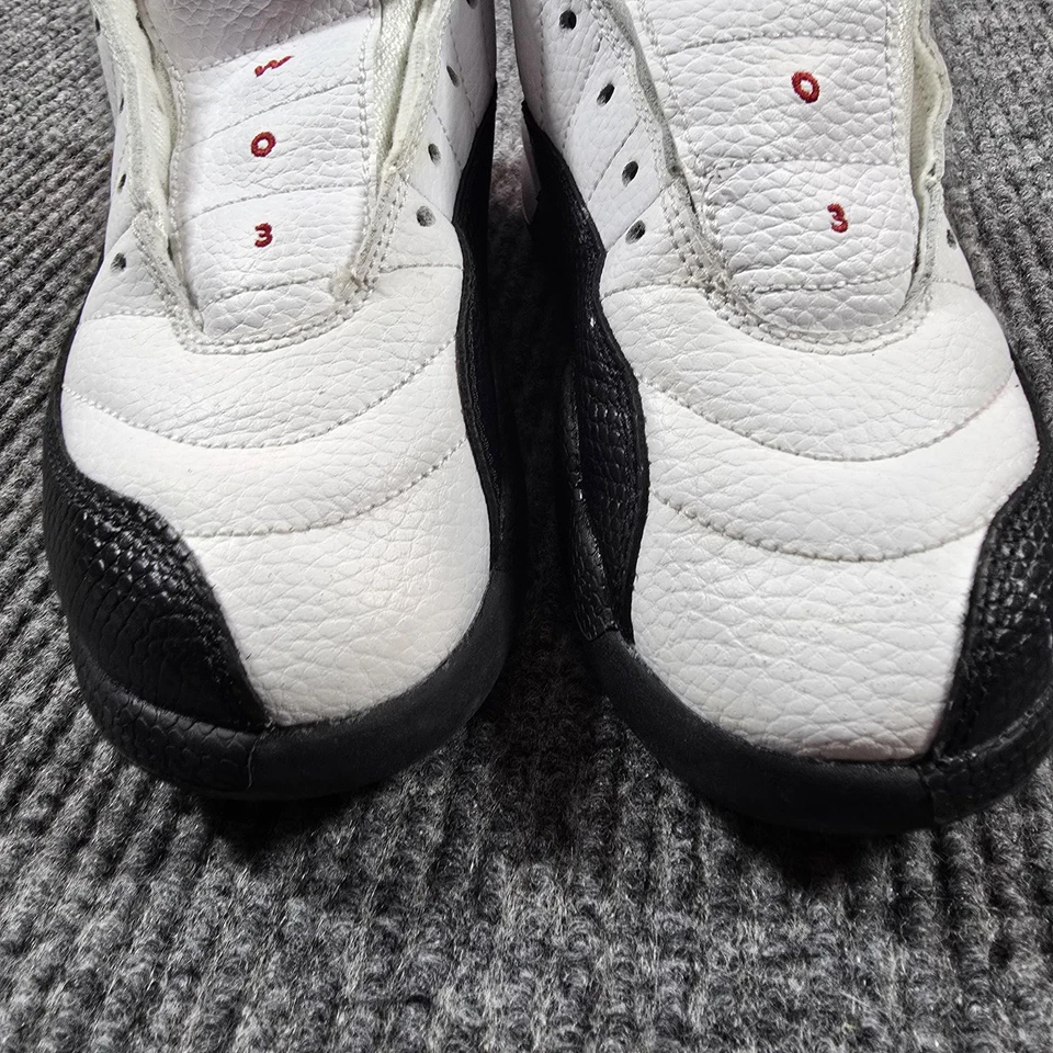 Air Jordan 12 Zapatos Retro Juveniles Talla 2.5Y Blanco Negro Rojo Baloncesto 151186-162 Foto 3 de 4