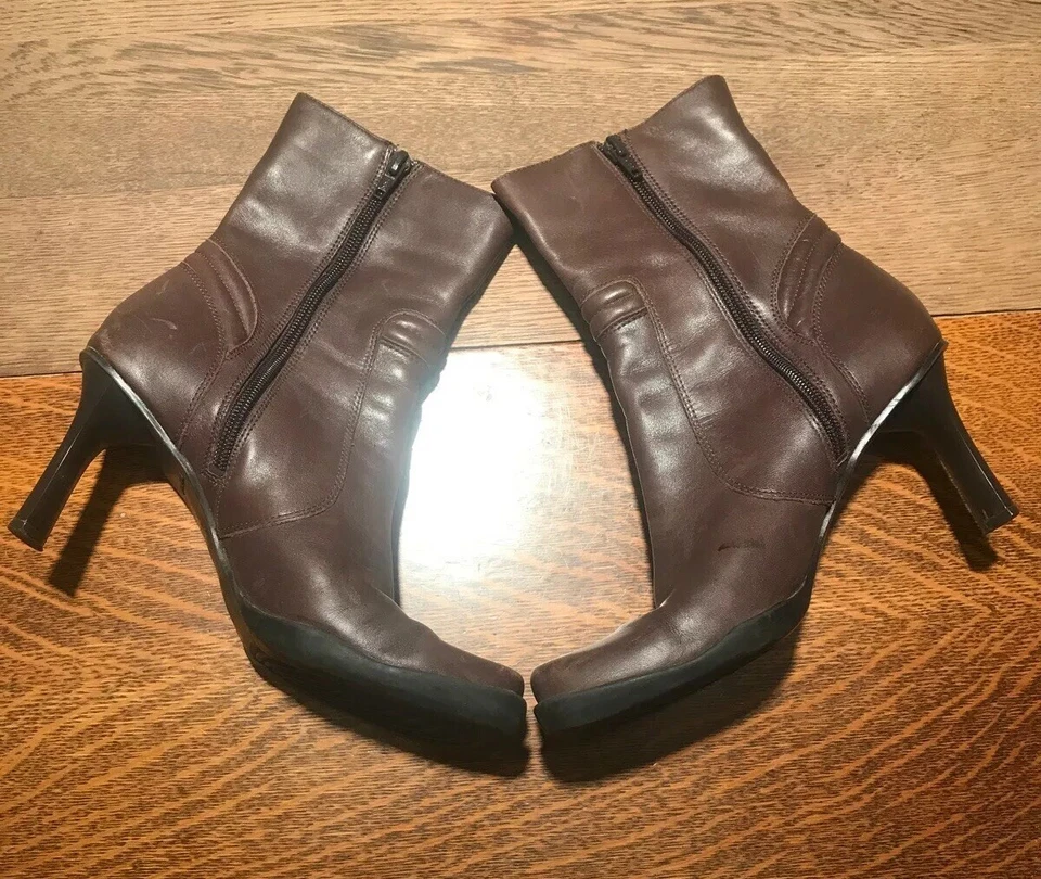 Botas de cuero para mujer Amanda Smith 7 M botines 3” tacón tobillo punta cuadrada cremallera lateral Foto 2 de 4