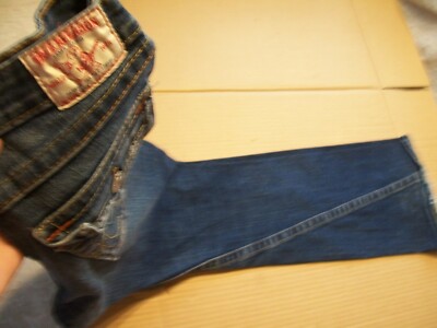 True Religion Womens 28 (Actual 31x33) 