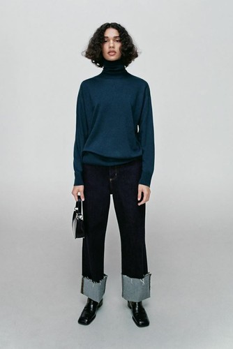 XX ZARA SEAMLESS WOOL SWEATER BLUE 