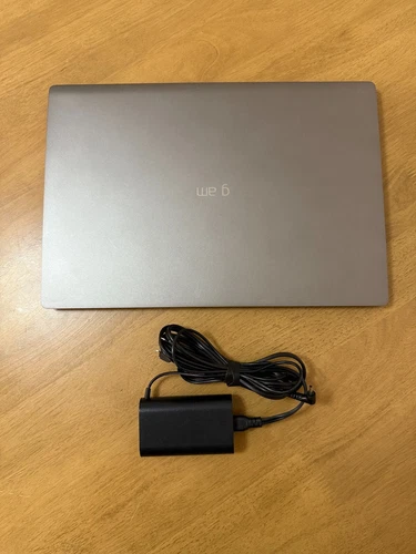 LG Gram 17 QHD+ 1.30GHz i7-1065G7 16GB 512GB SSD