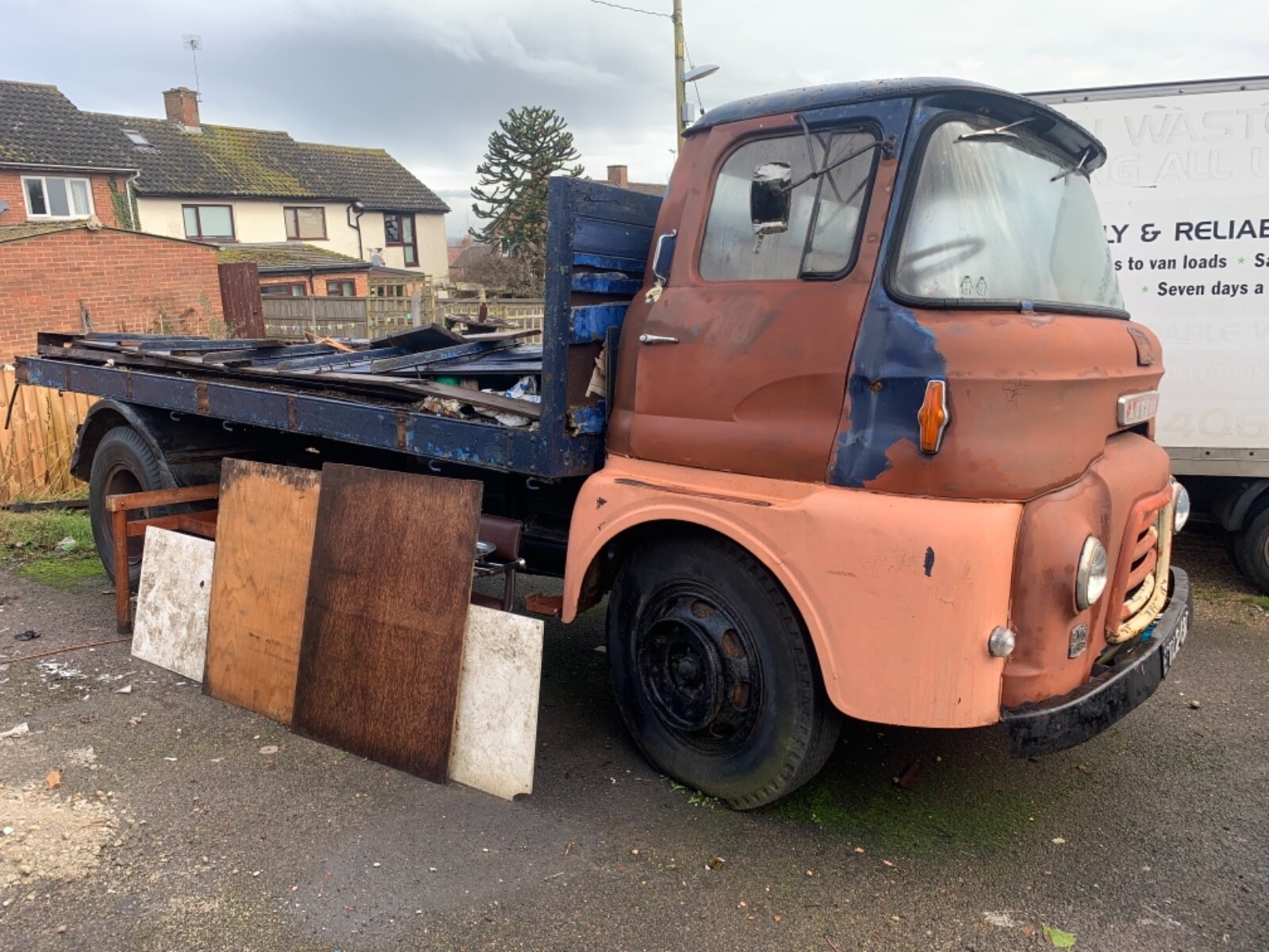 Image 1 - 1965-Austin-Morris-classic-lorry-Tipper