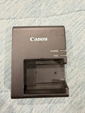 Genuine Canon Battery Charger LC-E10 Fits Rebel T3/T5/T6/T7 LP-E10 Battery