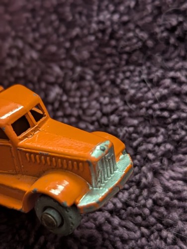 STUNNING 1:87 HO SCALE 2.25"L HAULER LESNEY UK MFG 1950'S TANGERINE COLOR SCHEME - Picture 9 of 18