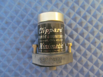 NOS Clippard Piloted Valve R301
