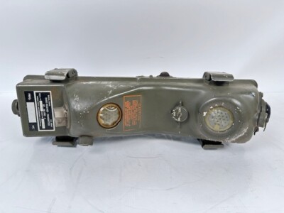 Vintage U.S. Army RADIO RECEIVER TRANSMITTER RT-196/PRC-6, Vietnam