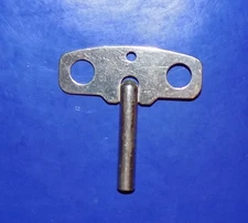 Vintage Clock or Toy Winding Key - size 7, 4.00mm