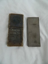 Vintage Aloxite RAZOR HONE.The Carborundum Company,Niagra Falls.USA.LOT No.3.