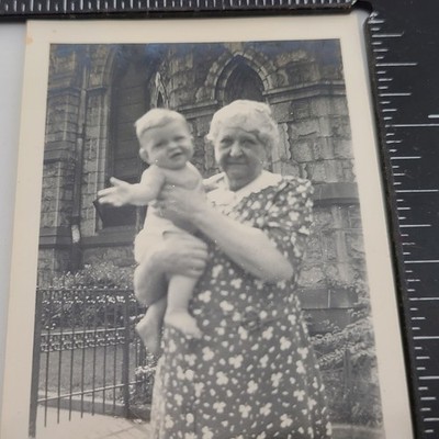 Photo Grandmother Woman with Baby Waving Snapshot Gothic Building Vintage