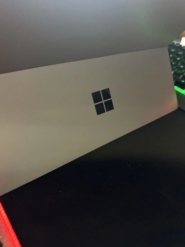 Microsoft Surface Pro 4 – 128 GB / 4 GB RAM – inkl. Zubehör - Bild 3 von 4