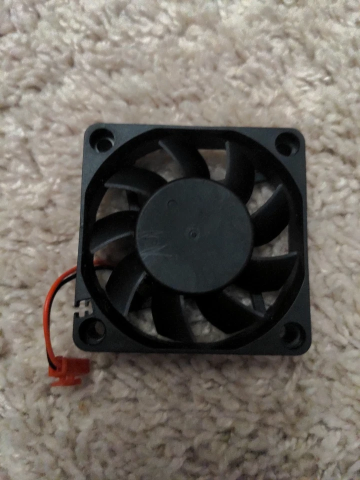 Hongfei HD-6015L12R DC12V Cooling Fan, 0.15A, 6cm, 6015 2-Wire - Image 2 of 2