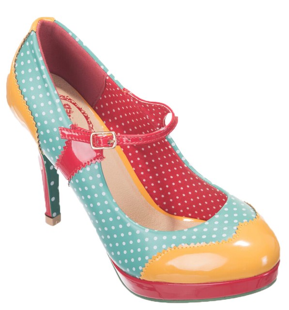 nude mary jane heels