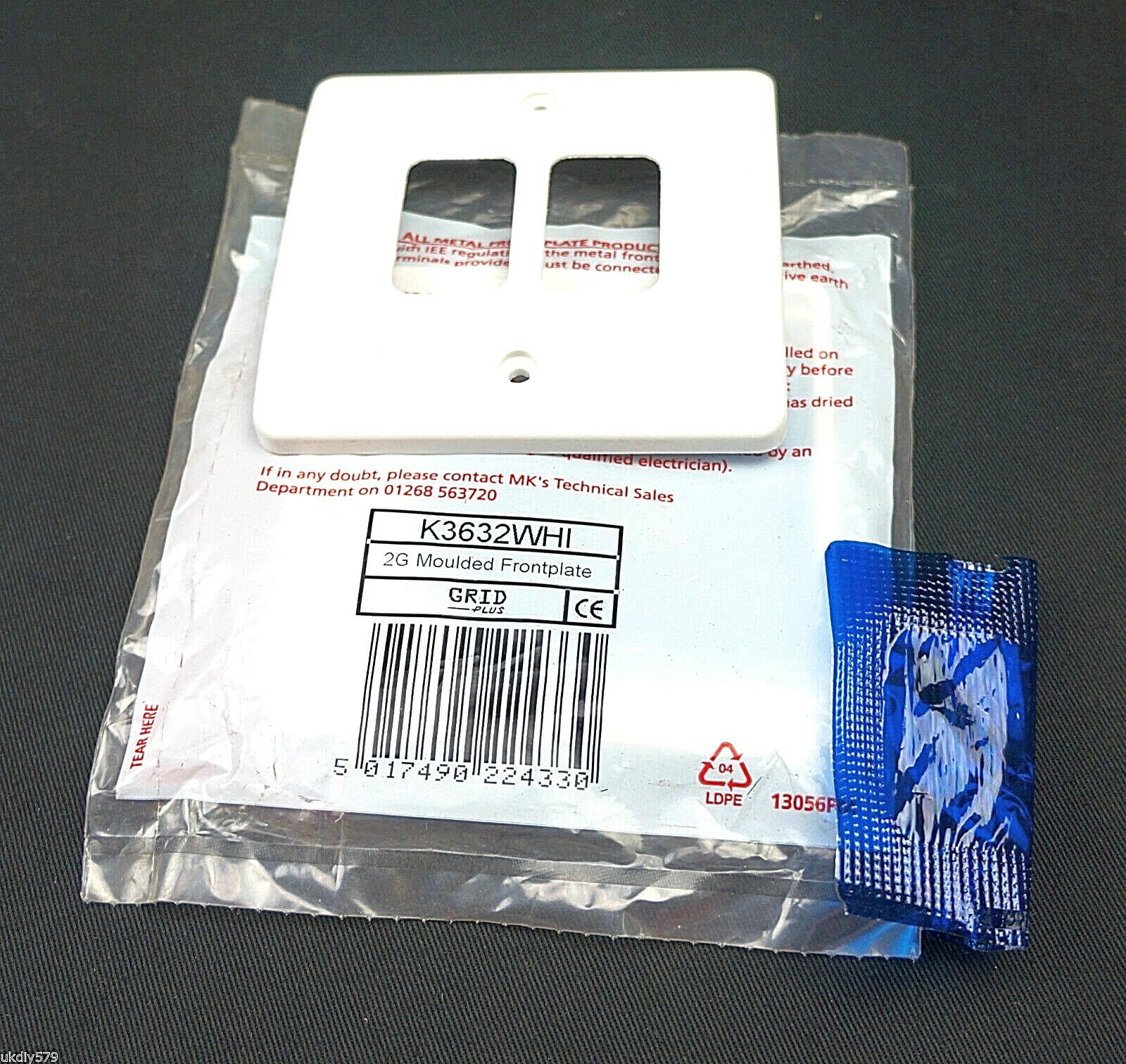 MK Electric 2 Gang Moulded Front Plate White 86 x 86mm K3632WHI