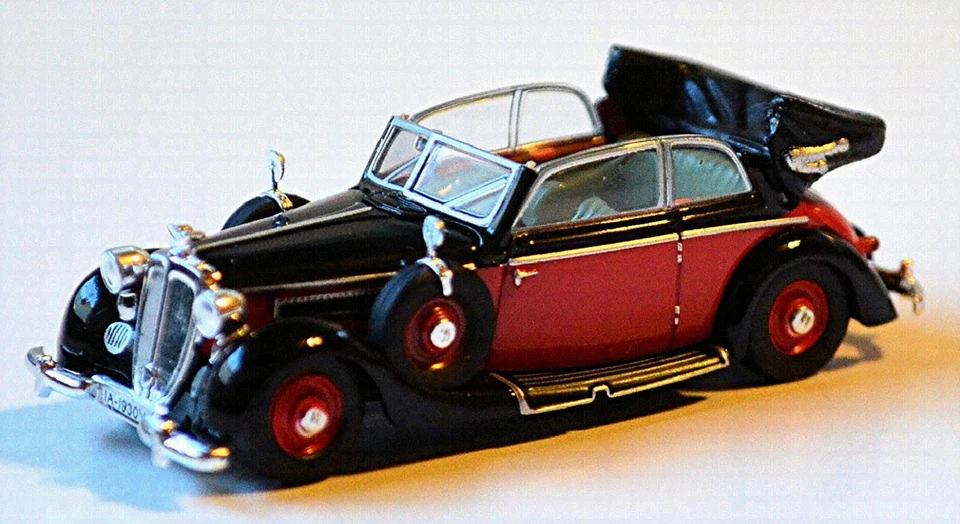 Horch 930V Cabriolet 1939 Red+Black 1:87 Busch 9838852 - Image 2 of 4