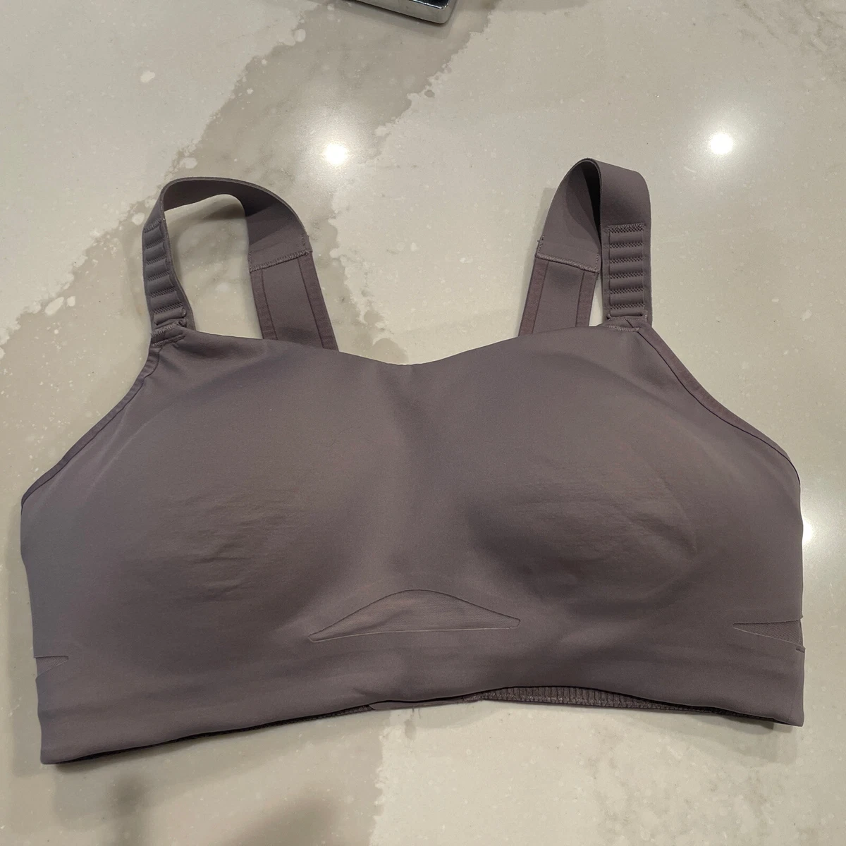 NWOT Lululemon 36DD mauve adjustable strap, back clasp sports bra