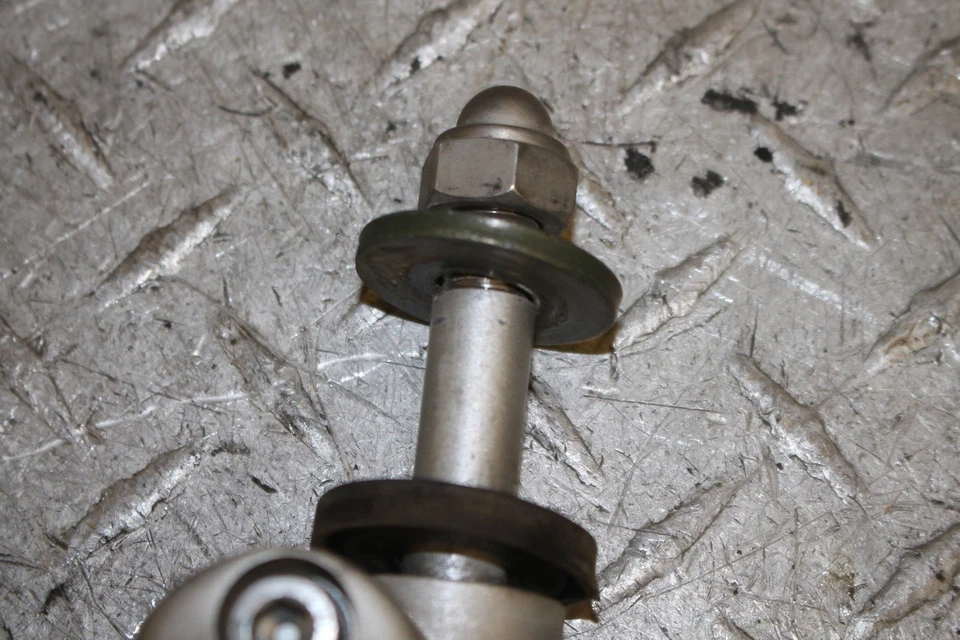 2007 YAMAHA ROYAL STAR 1300 XVZ1300CT TOUR DELUXE HANDLEBAR RISERS - Imagem 4 de 4